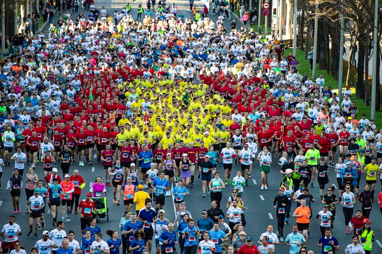 Brigada Paracaidista corriendo la maratón de Madrid 